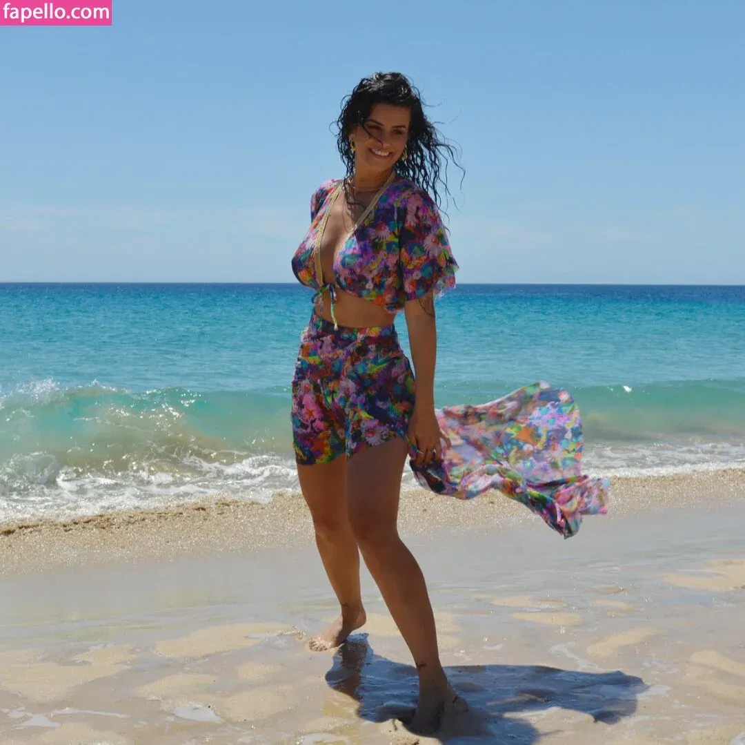 Lola Ortiz Onlyfans Photo Gallery 