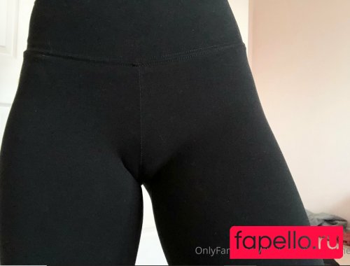strawberriesxcreme Nude Onlyfans Photo 13