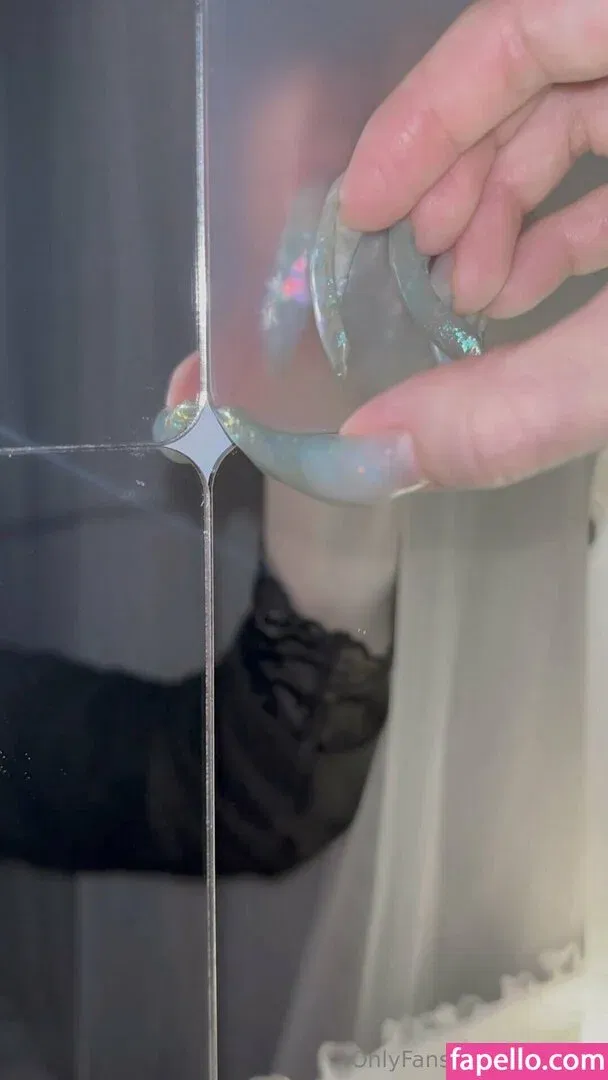 hirarilily Onlyfans Photo Gallery 