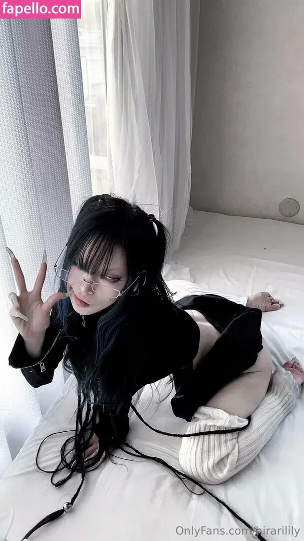 hirarilily Onlyfans Photo Gallery 