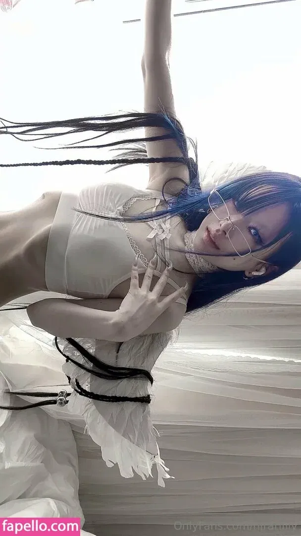 hirarilily Onlyfans Photo Gallery 