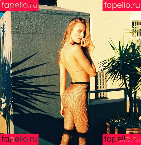 Maya Stepper Onlyfans Photo Gallery 