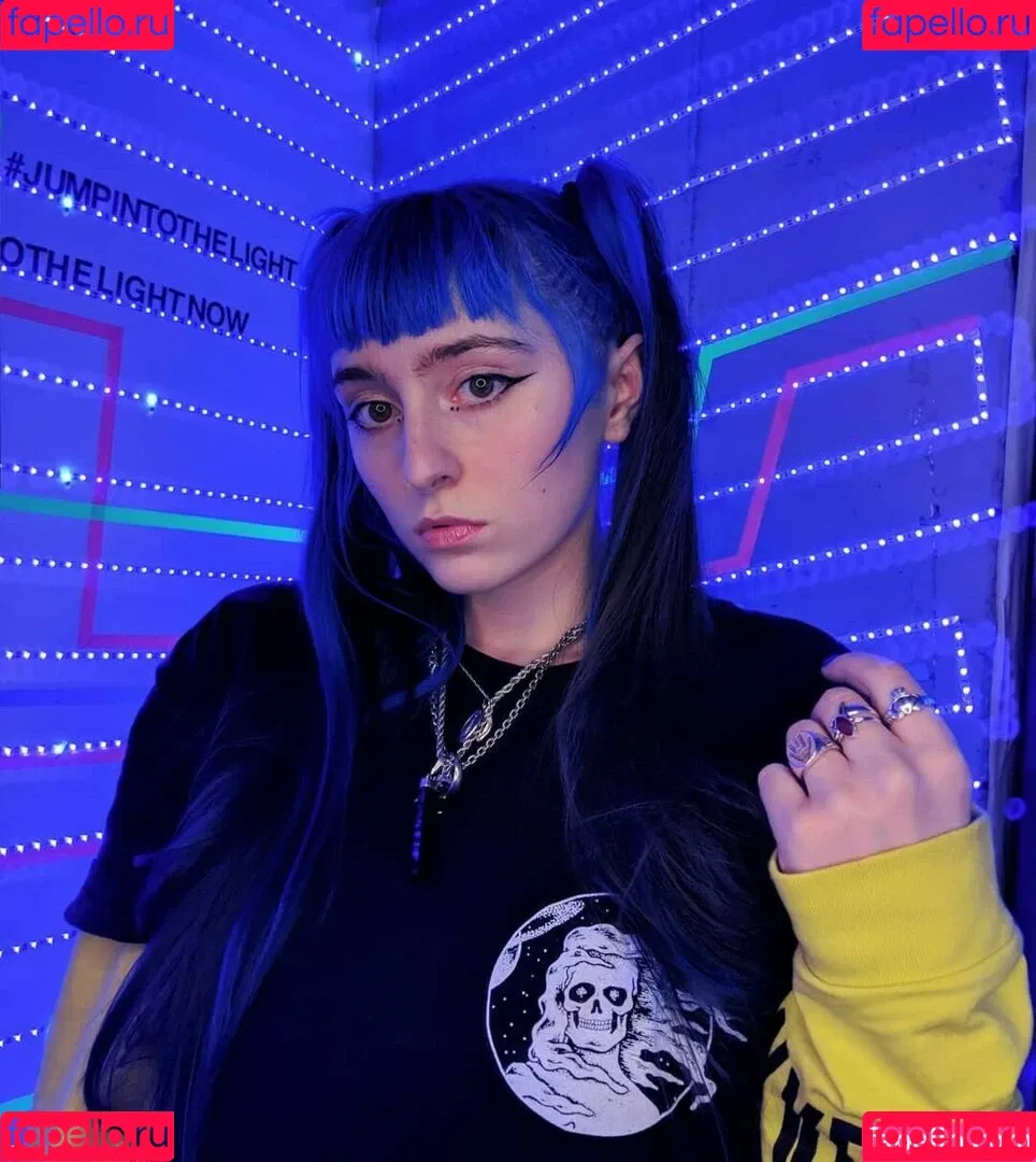 Ashnikko Onlyfans Photo Gallery 