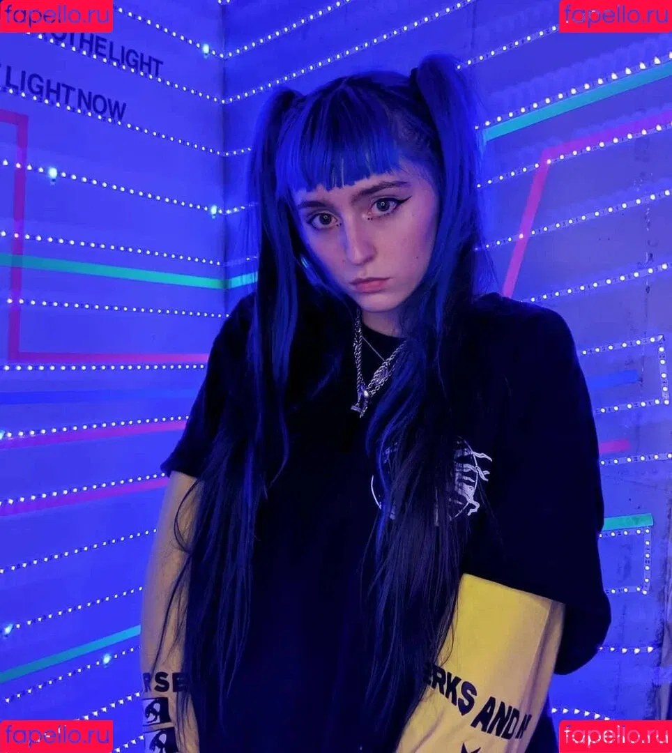 Ashnikko Onlyfans Photo Gallery 