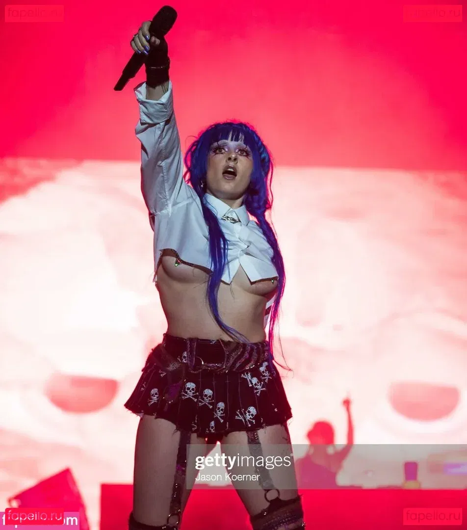 Ashnikko Onlyfans Photo Gallery 