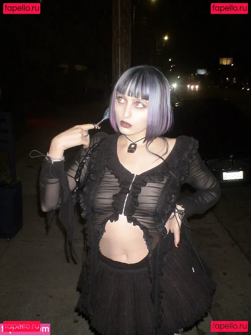 Ashnikko Onlyfans Photo Gallery 