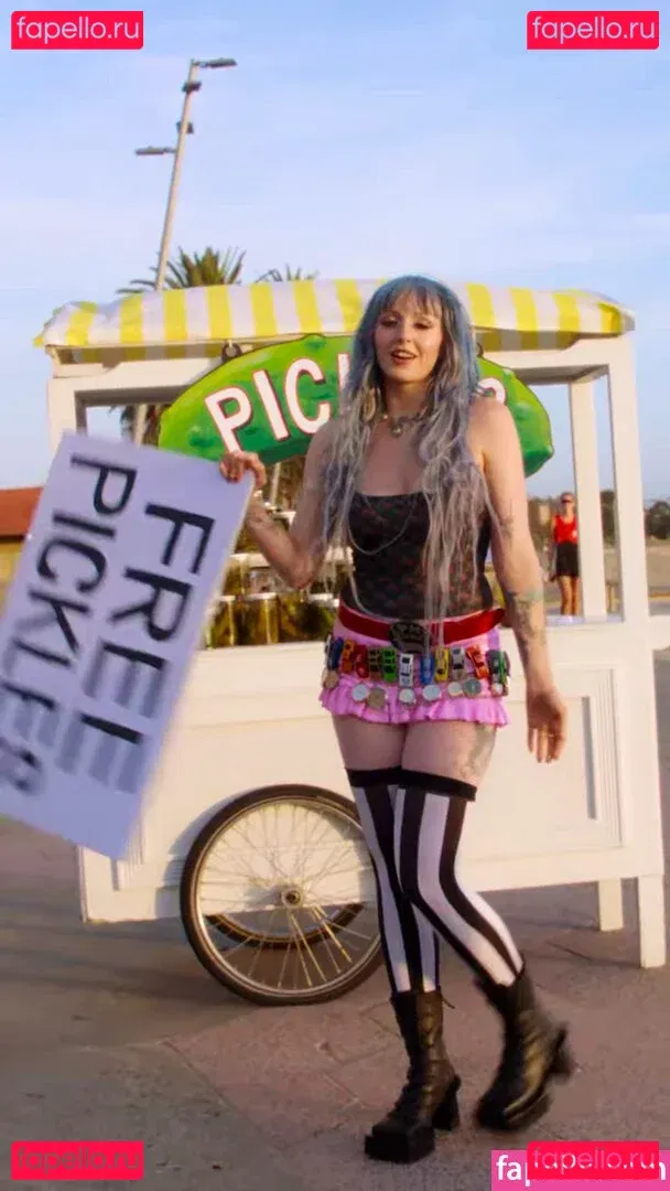 Ashnikko Onlyfans Photo Gallery 