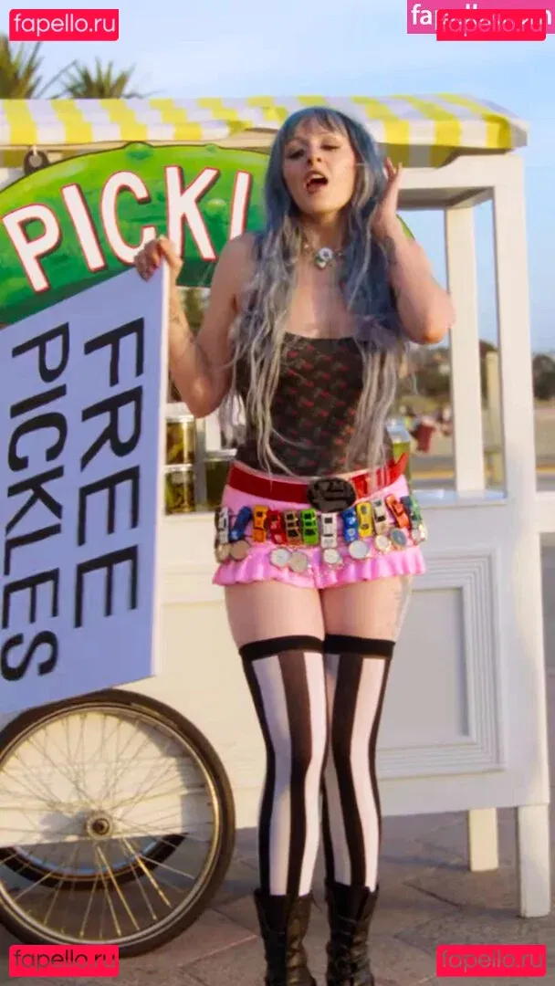 Ashnikko Onlyfans Photo Gallery 