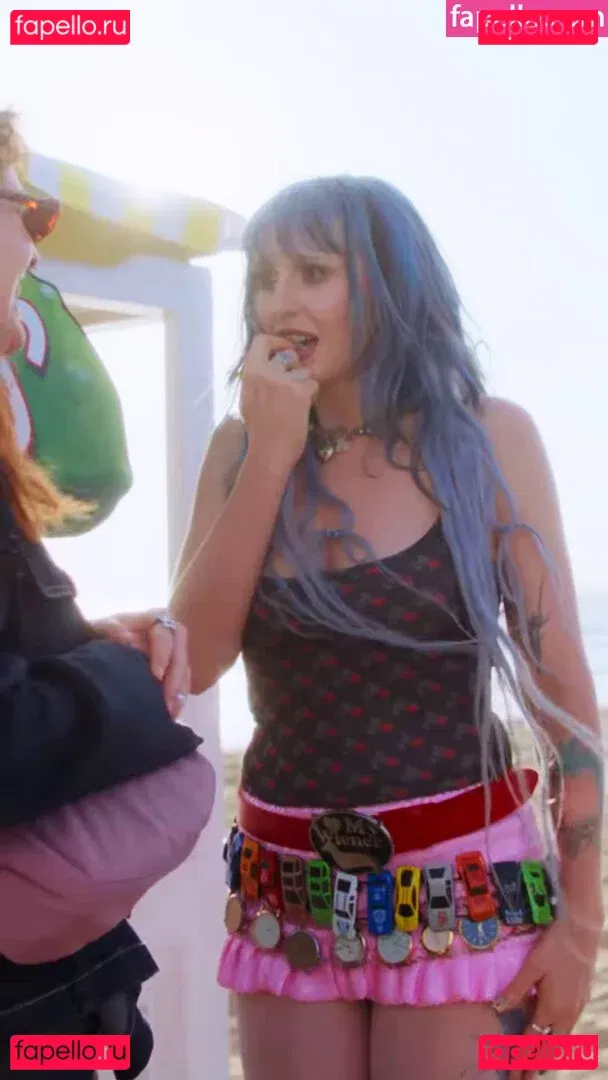 Ashnikko Onlyfans Photo Gallery 