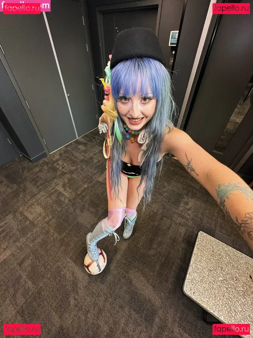 Ashnikko Onlyfans Photo Gallery 