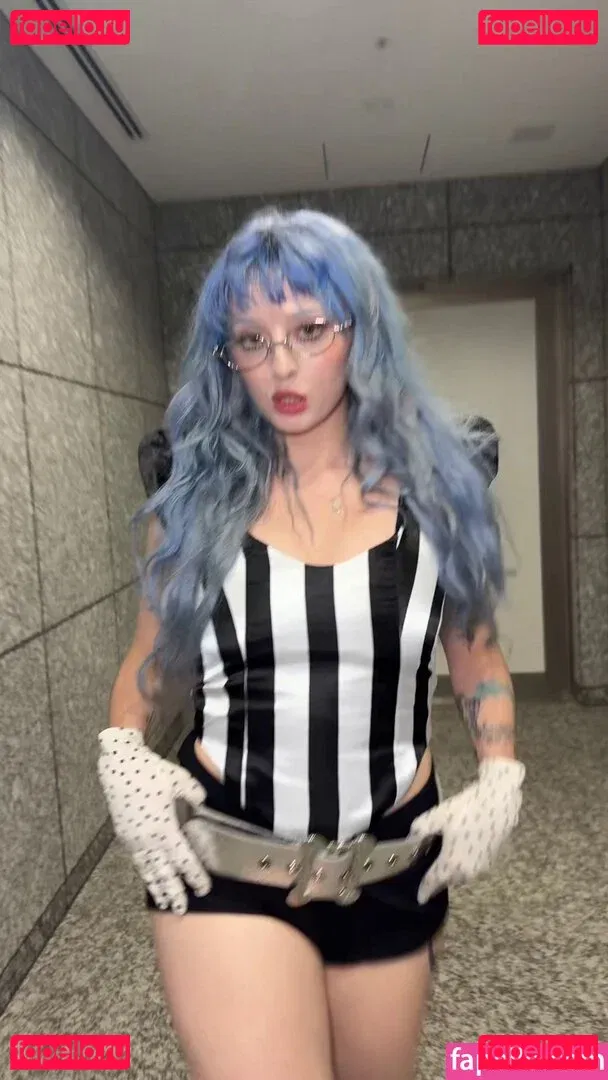 Ashnikko Onlyfans Photo Gallery 