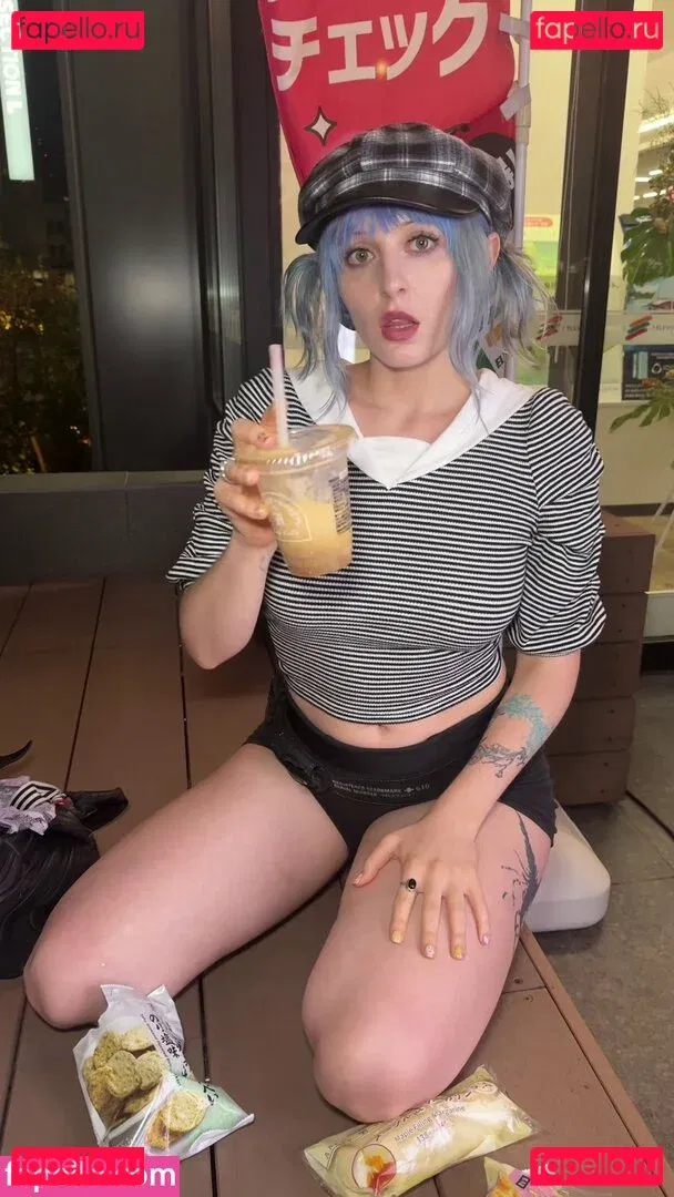 Ashnikko Onlyfans Photo Gallery 