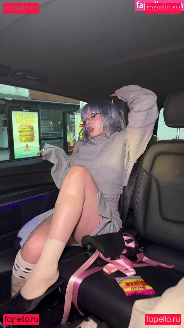 Ashnikko Onlyfans Photo Gallery 