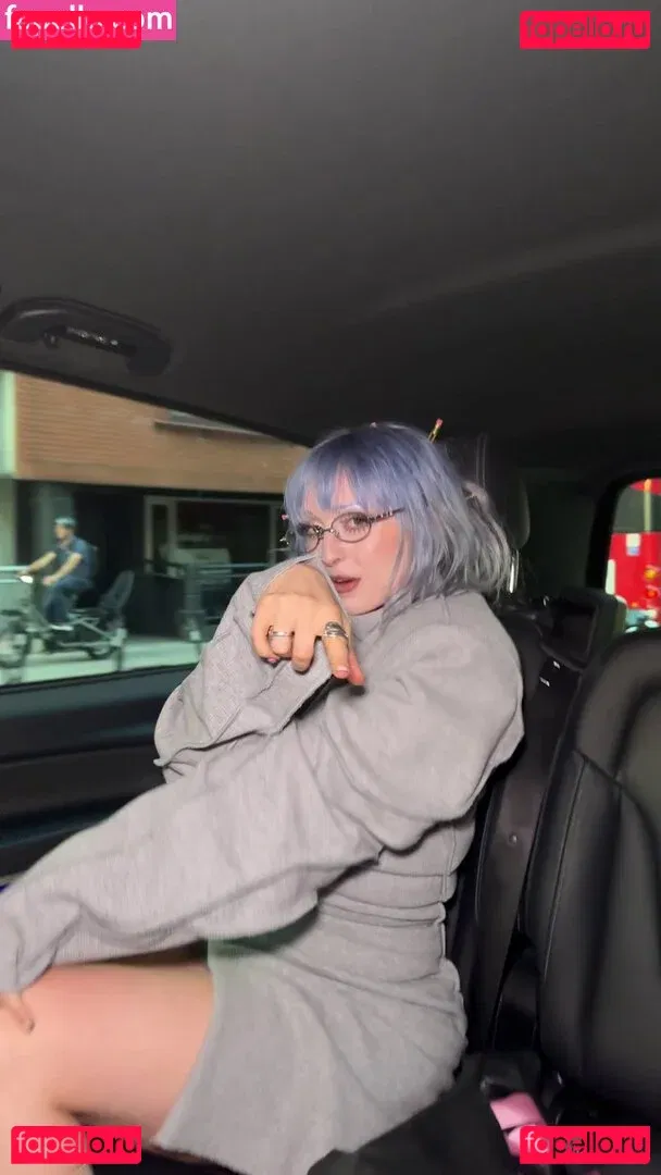 Ashnikko Onlyfans Photo Gallery 