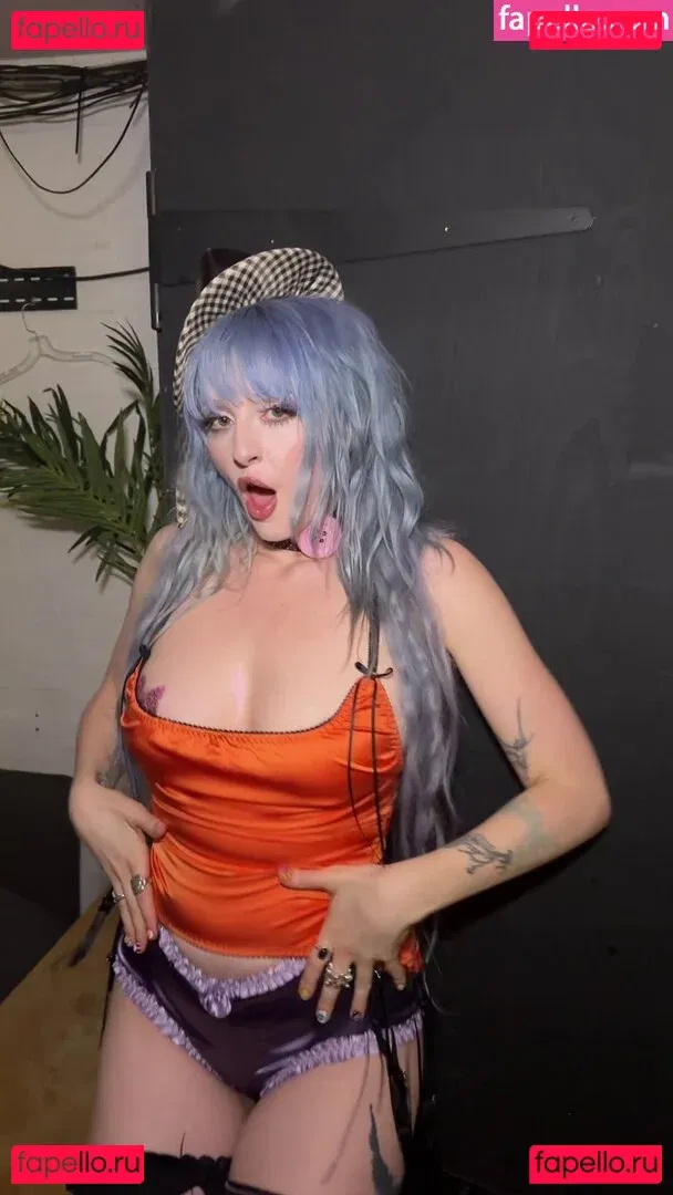 Ashnikko Onlyfans Photo Gallery 