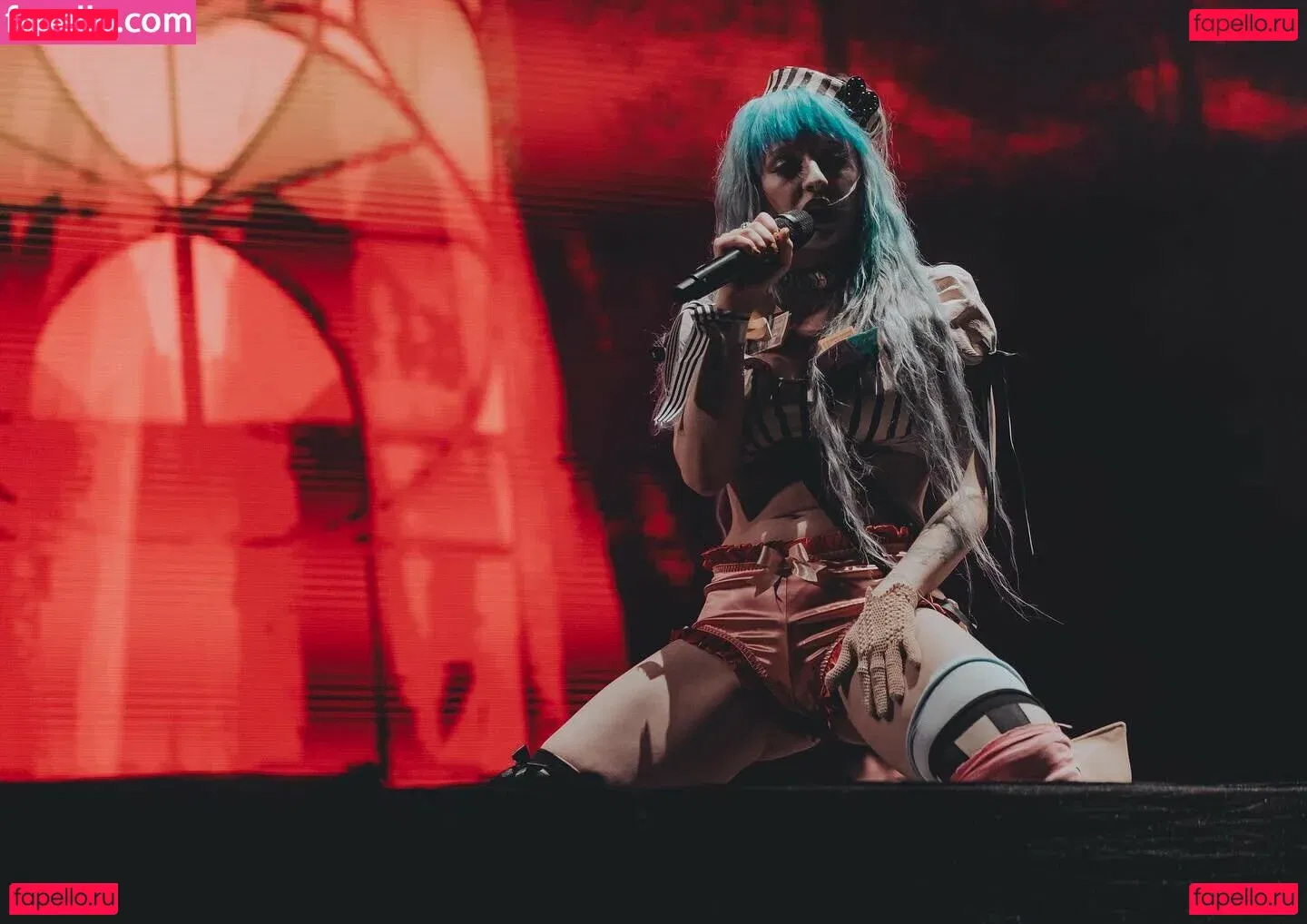 Ashnikko Onlyfans Photo Gallery 