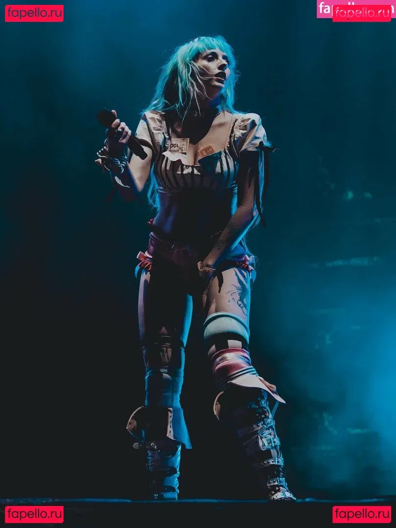 Ashnikko Onlyfans Photo Gallery 