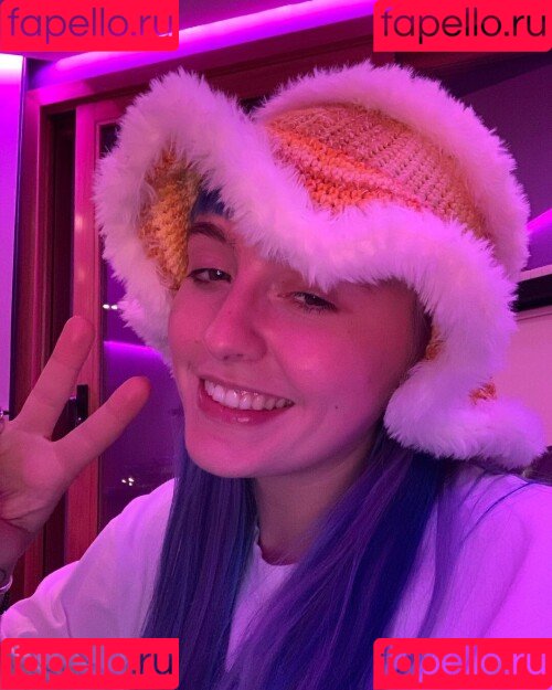 Ashnikko Onlyfans Photo Gallery 