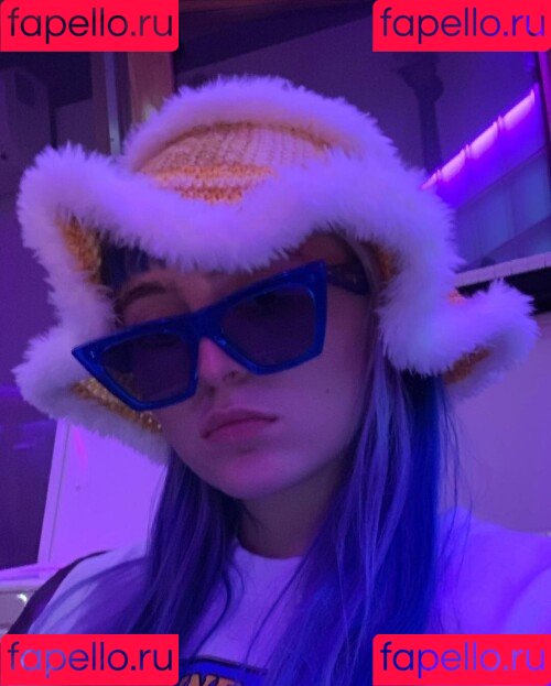 Ashnikko Onlyfans Photo Gallery 