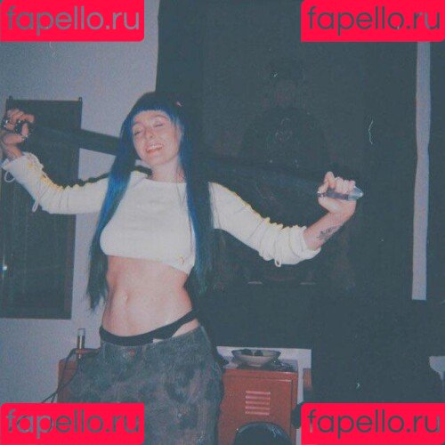 Ashnikko Onlyfans Photo Gallery 