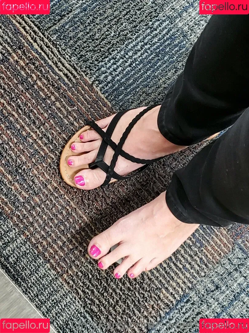 sweetfeet2187 Onlyfans Photo Gallery 