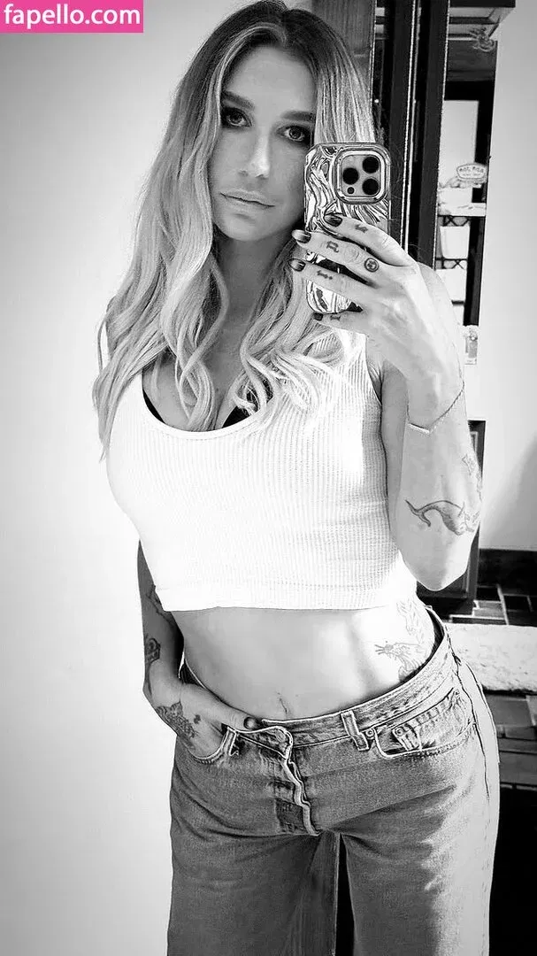 Aella_Girl Onlyfans Photo Gallery 