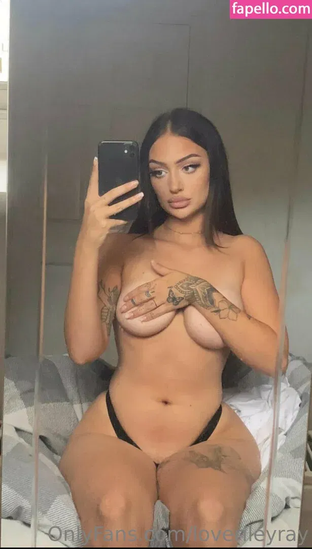 Riley Ray Onlyfans Photo Gallery 
