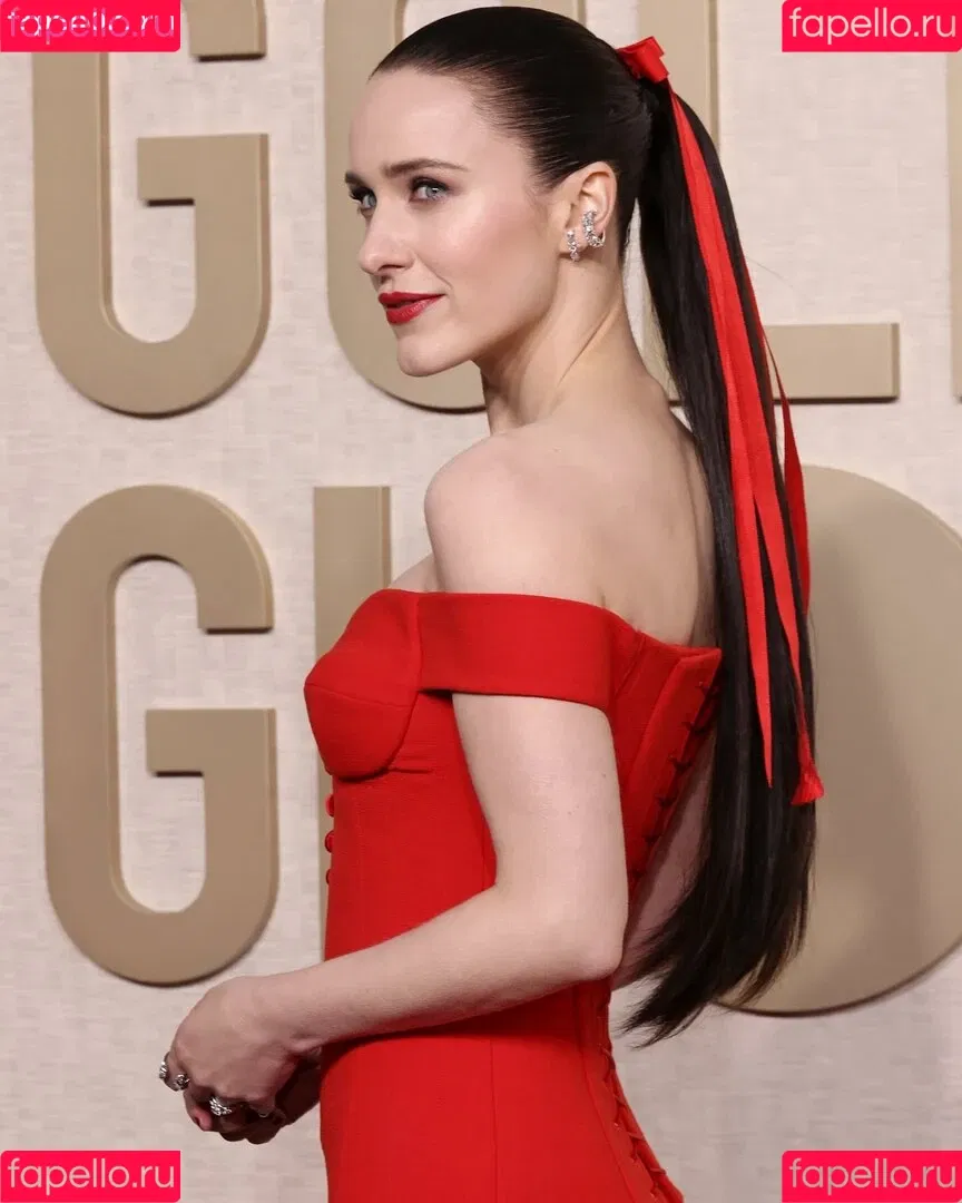 Rachel Brosnahan (Marvelous Mrs. Maisel) Onlyfans Photo Gallery 