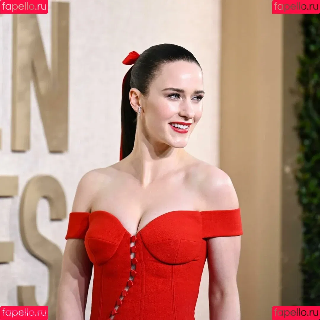Rachel Brosnahan (Marvelous Mrs. Maisel) Onlyfans Photo Gallery 