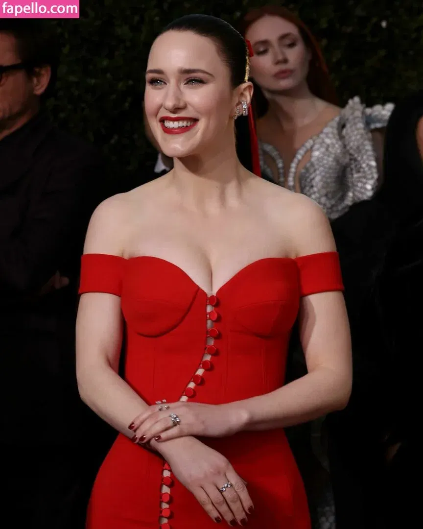 Rachel Brosnahan (Marvelous Mrs. Maisel) Onlyfans Photo Gallery 