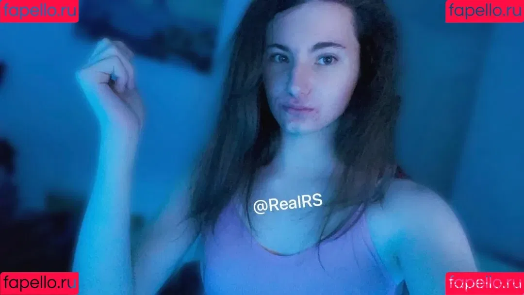 RealRS Onlyfans Photo Gallery 
