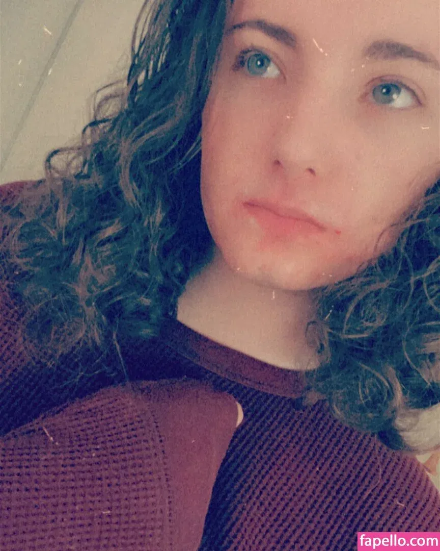 RealRS Onlyfans Photo Gallery 