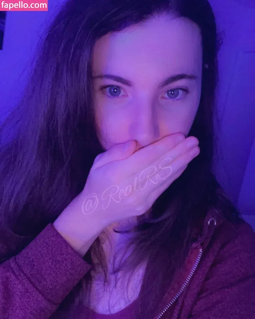RealRS Onlyfans Photo Gallery 