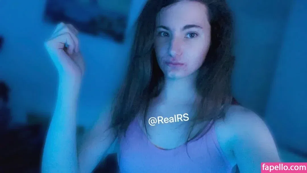 RealRS Onlyfans Photo Gallery 