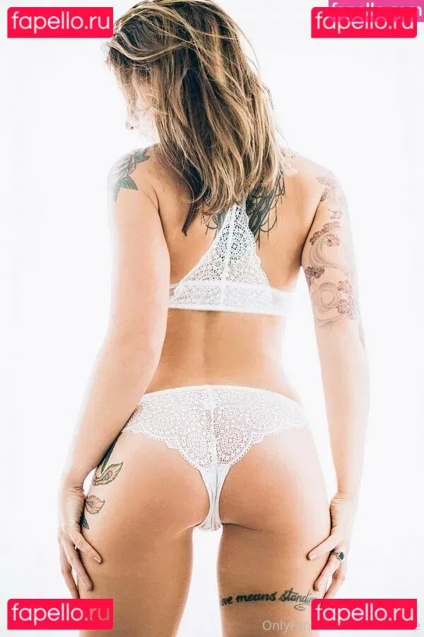 adreenawinters Onlyfans Photo Gallery 