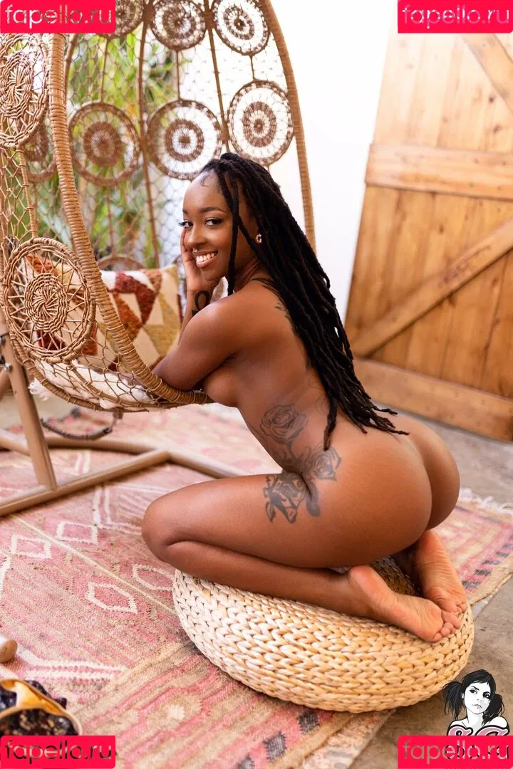 rebirthofphenix Onlyfans Photo Gallery 