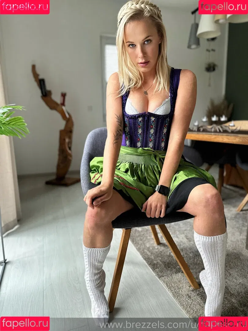 Carina Tong Onlyfans Photo Gallery 