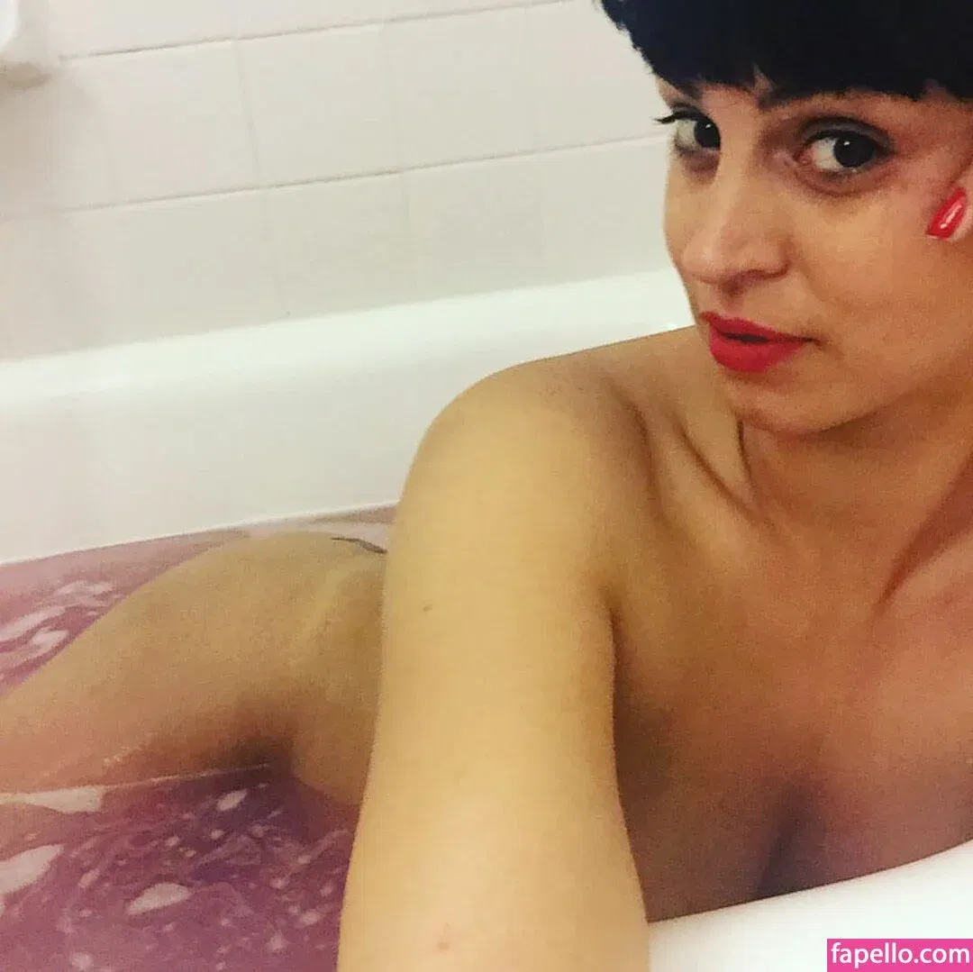 Ginger Lee Valentine Onlyfans Photo Gallery 