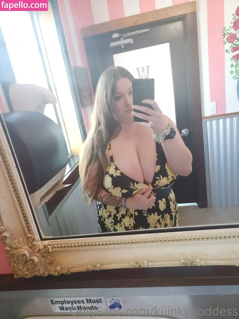 kiiinkygoddess Onlyfans Photo Gallery 