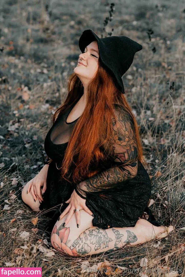 kiiinkygoddess Onlyfans Photo Gallery 