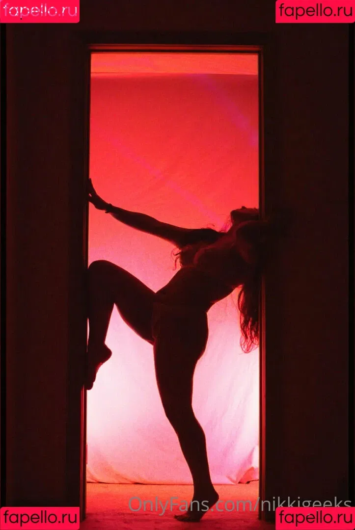 NikkiGeeks Onlyfans Photo Gallery 