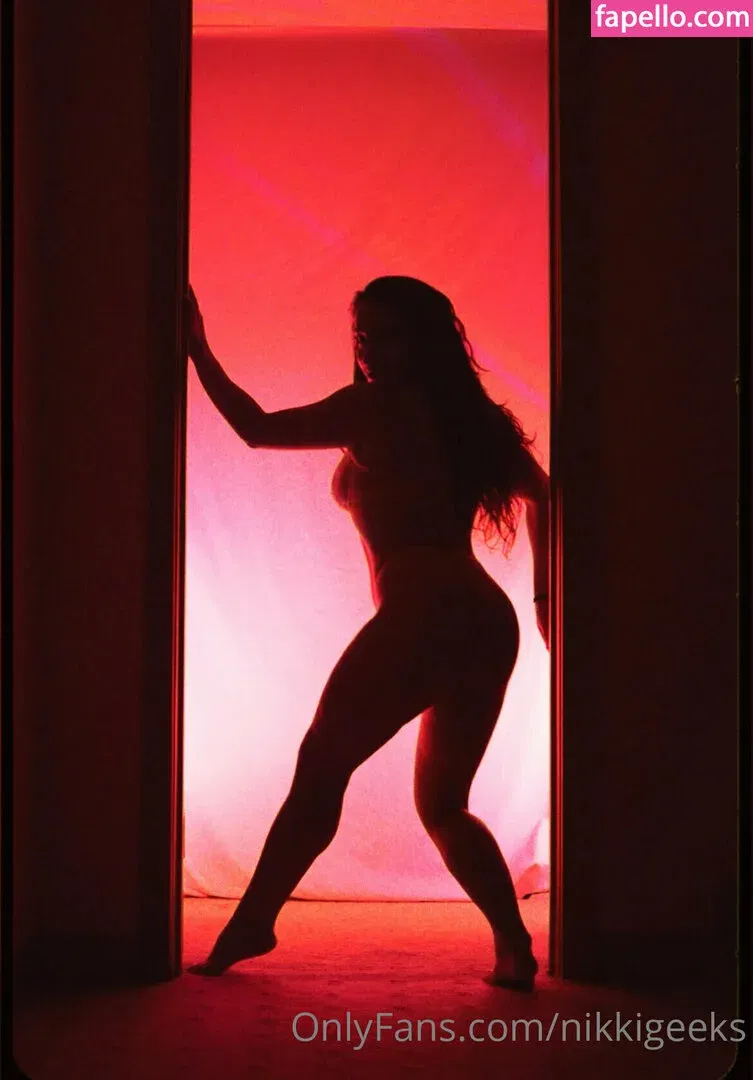 NikkiGeeks Onlyfans Photo Gallery 