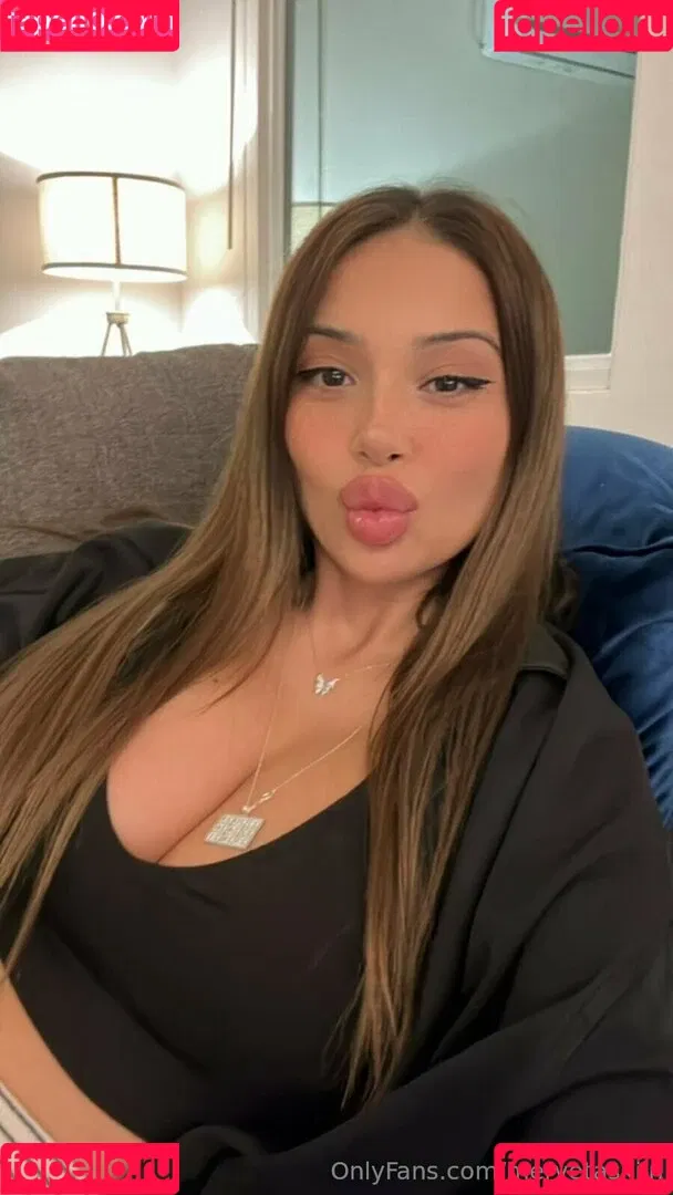 Merve Takn Onlyfans Photo Gallery 
