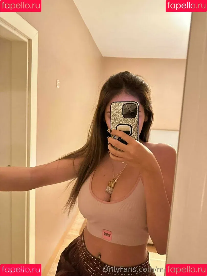 Merve Takn Onlyfans Photo Gallery 