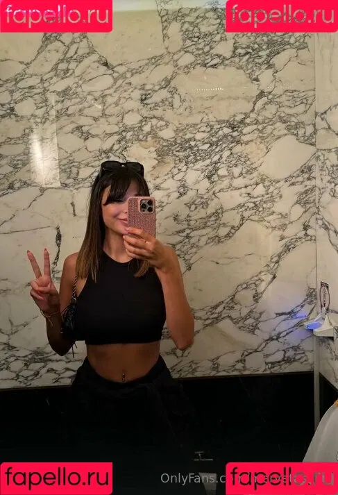 Merve Takn Onlyfans Photo Gallery 