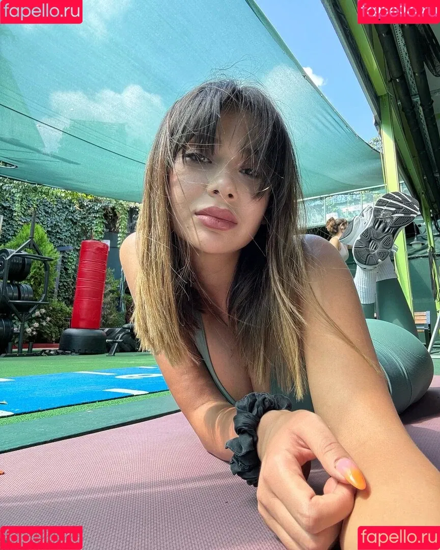 Merve Takn Onlyfans Photo Gallery 