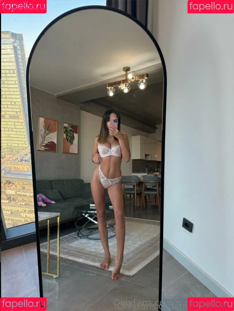 Merve Takn Onlyfans Photo Gallery 