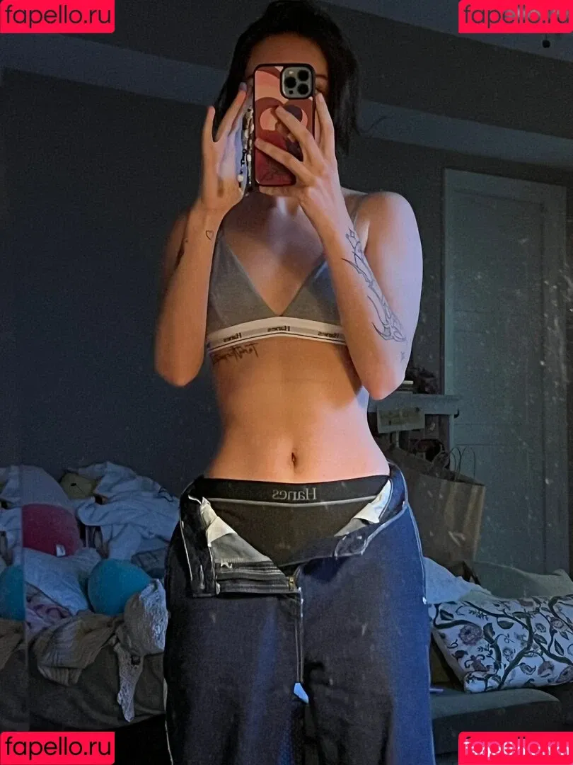 beebee Onlyfans Photo Gallery 