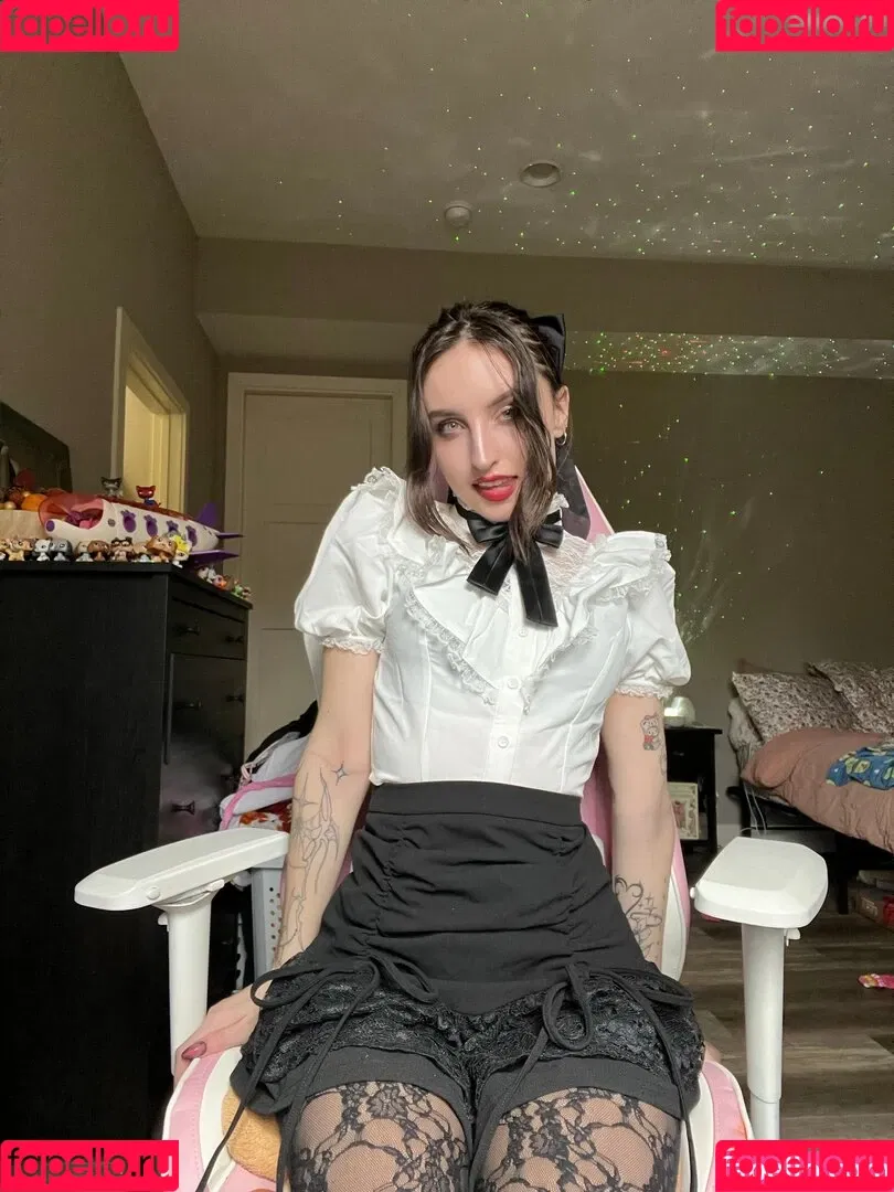 beebee Onlyfans Photo Gallery 