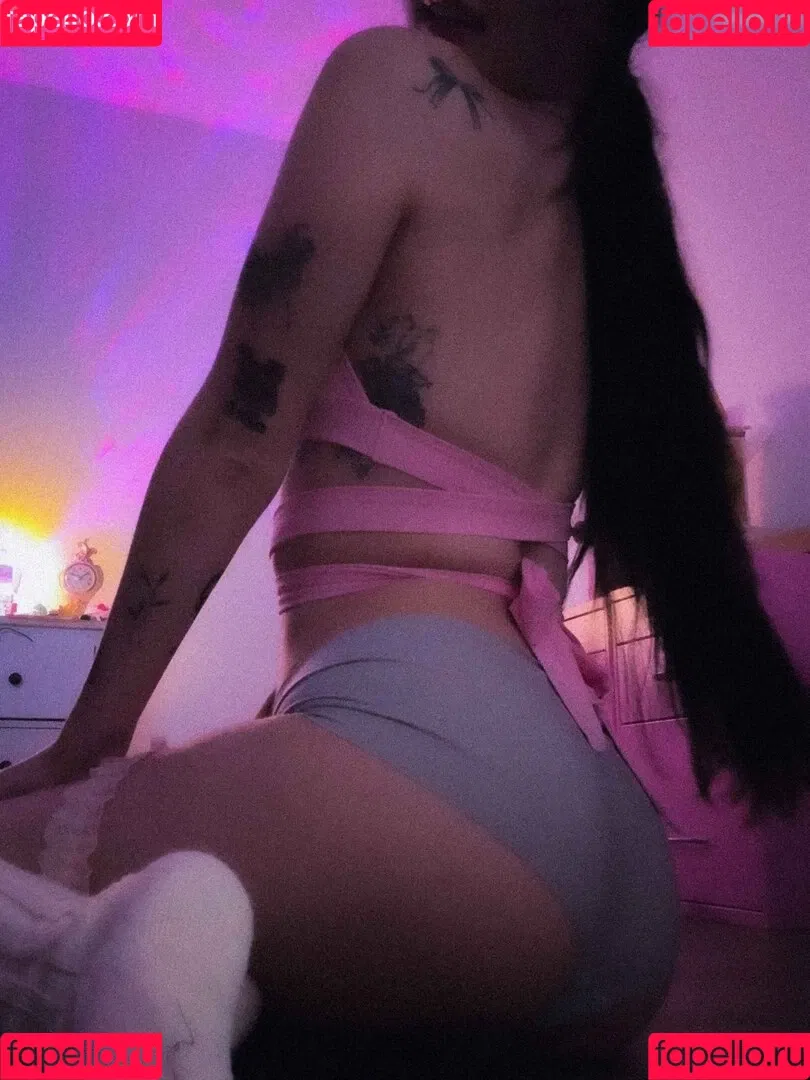 beebee Onlyfans Photo Gallery 